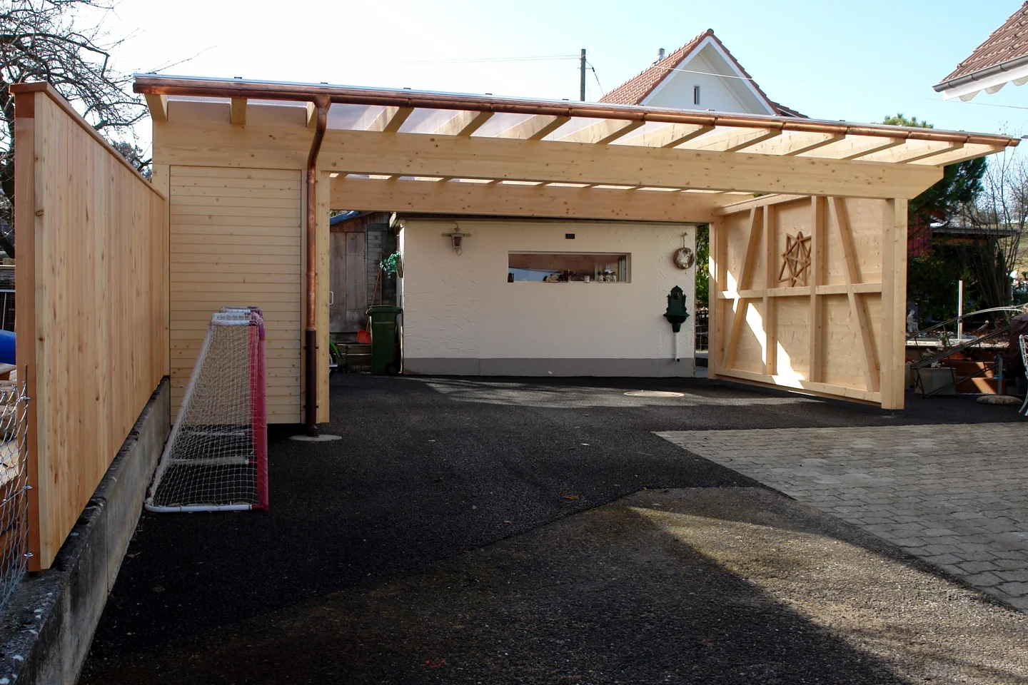 Carports und Gartenhäuser